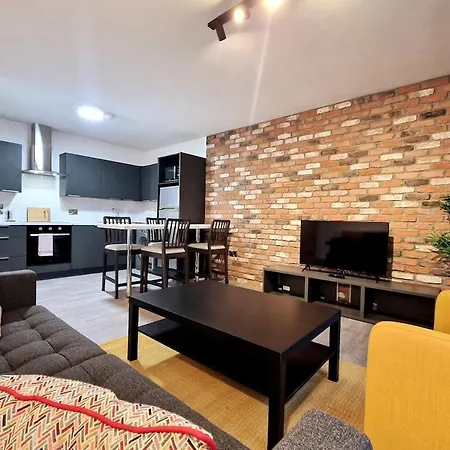 Super Stylish 2 Bed, 2 Bath Apartment