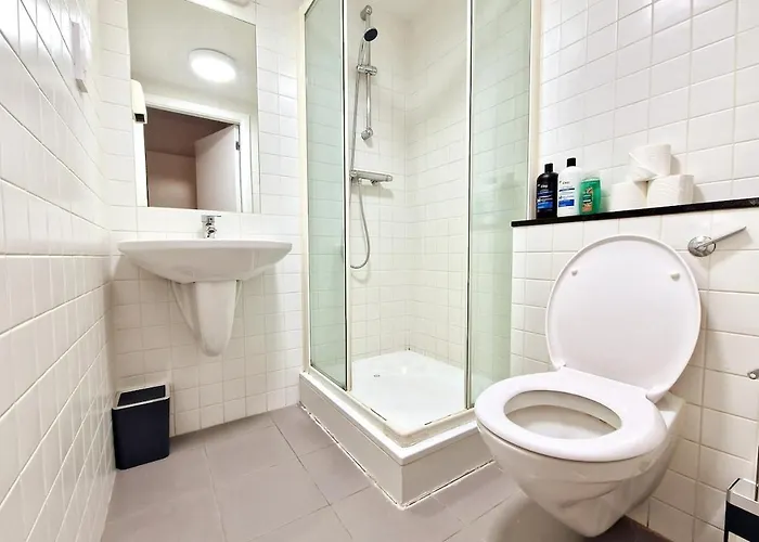 Super Stylish 2 Bed, 2 Bath Galway