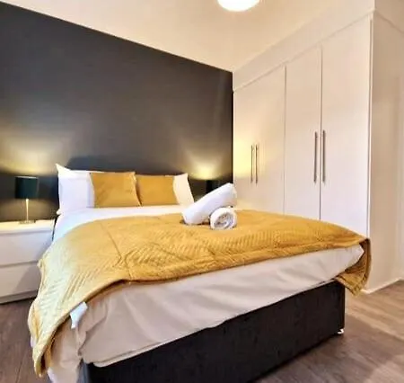 דירה Super Stylish 2 Bed, 2 Bath